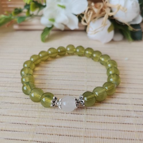Bracelet perles en verre vert olive et blanche