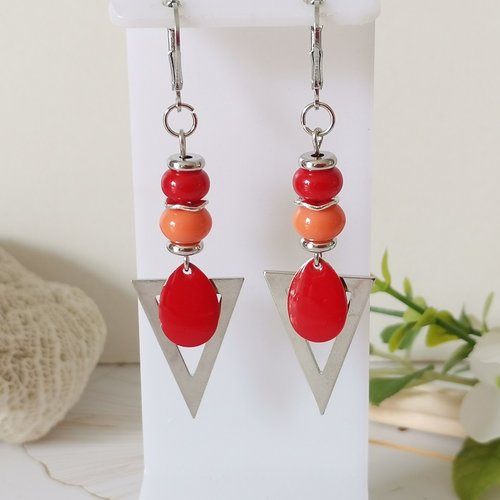 Boucles d'oreilles pendentif métal triangle et perles colonne