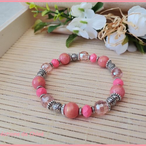 Bracelet fil élastique perles verre laqué et jade saumon