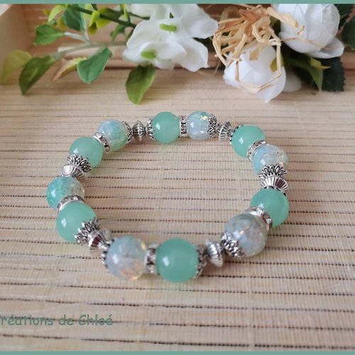 Bracelet fil élastique perles imitation jade et craquelé vert d'eau