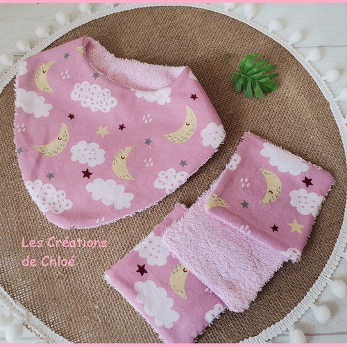 Ensemble naissance bavoir et 10 lingettes