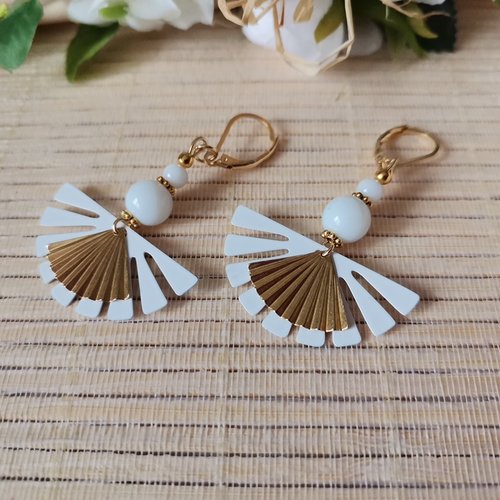 Boucles d'oreilles acier inoxydable doré et pendentif blanc