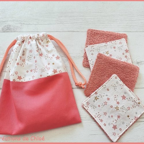 Lot de 8 lingettes démaquillantes et leur pochon assorti