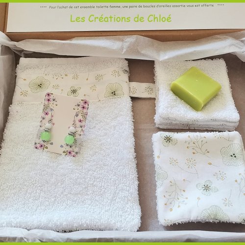 Box gant de toilette et 8 lingettes couleur verte et blanche