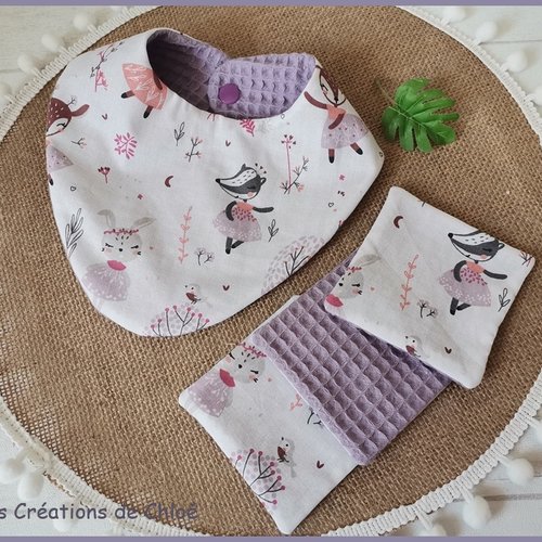 Ensemble naissance bavoir et 10 lingettes