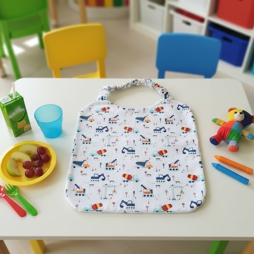 Serviette de cantine motifs engins de chantier et éponge blanche