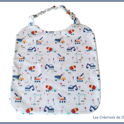 Serviette de cantine motifs engins de chantier et éponge blanche