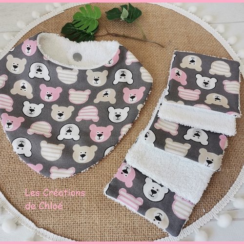 Ensemble naissance bavoir et 7 lingettes motif têtes d'ours
