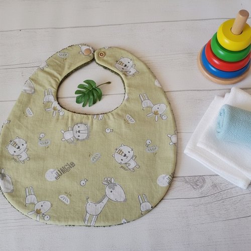Bavoir bébé coton vert anis et motif animaux