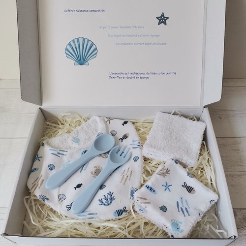 Coffret naissance/box naissance bavoir, couverts et 10 lingettes