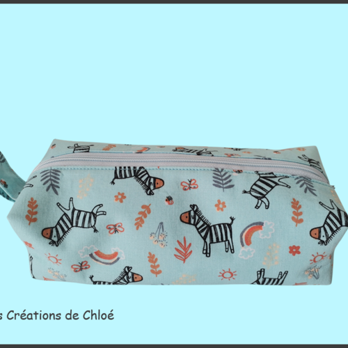 Trousse enfant double entoilage motifs zèbres
