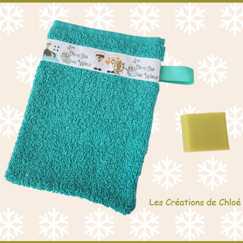 Gant de toilette bébé éponge verte motifs marins