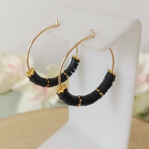 Boucles d'oreilles créoles dorées acier inoxydable et perles heishi