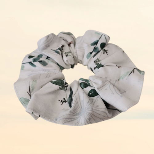 Chouchou coton blanc à feuilles vertes