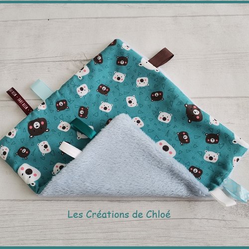 Doudou plat carré coton motifs têtes d'ours