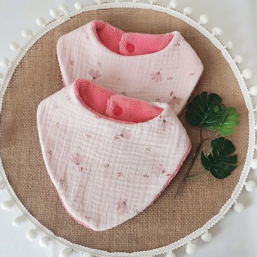 Lot de 2 bavoirs bébé double gaze rose et éponge bambou