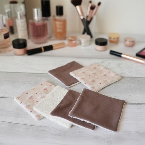 Lot de 8 lingettes démaquillantes coton imprimé et éponge