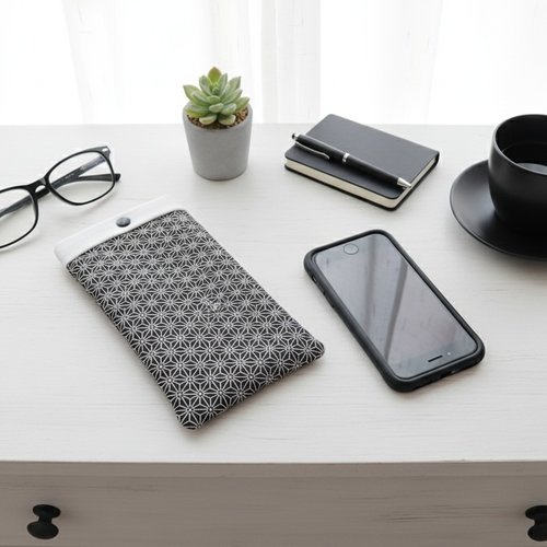 Housse/étui rembourré téléphone portable noir et blanc