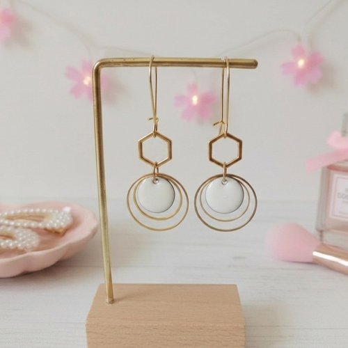 Boucles d'oreilles anneaux dorés et sequin émail rond