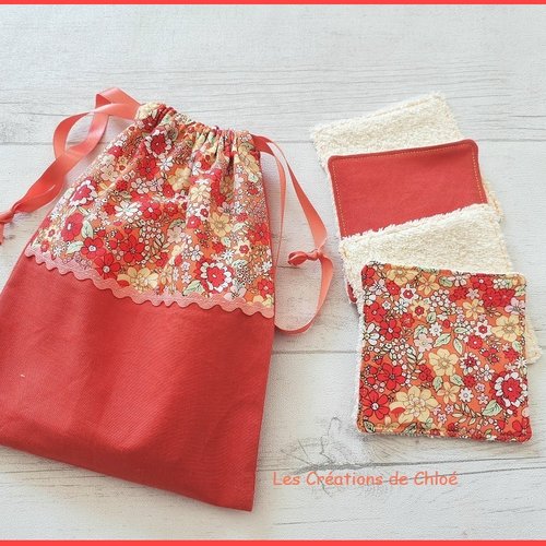 Lot de 8 lingettes démaquillantes et leur pochon assorti