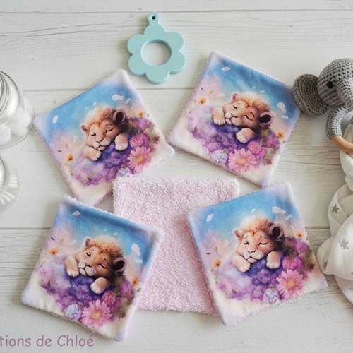 Lot de 4 lingettes bébé coton motifs lionceaux et éponge rose
