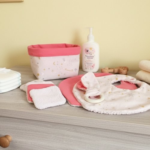 Ensemble naissance orange motif étoiles