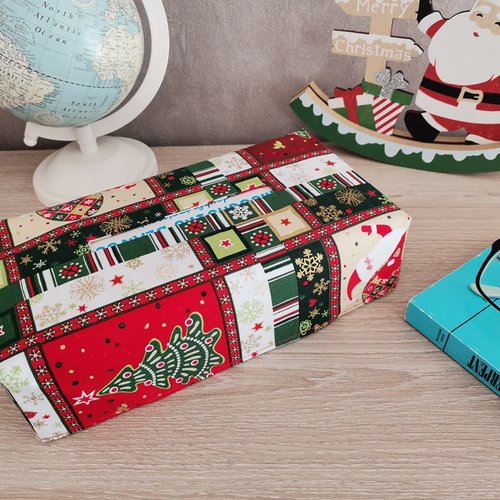 Housse pour boite à mouchoirs thème noël