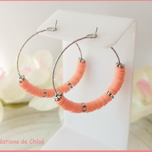 Boucles d'oreilles créoles acier inoxydable ciselé et perles heishi