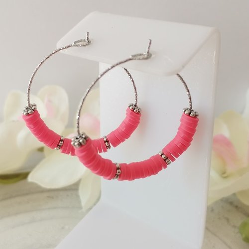 Boucles d'oreilles créoles acier inoxydable ciselé et perles heishi
