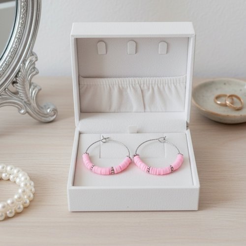 Boucles d'oreilles créoles acier inoxydable ciselé et perles heishi