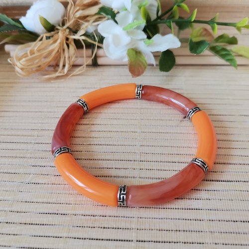 Bracelet perles tube incurvées