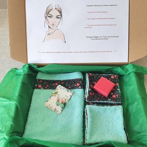 Box gant de toilette et 8 lingettes couleur vert