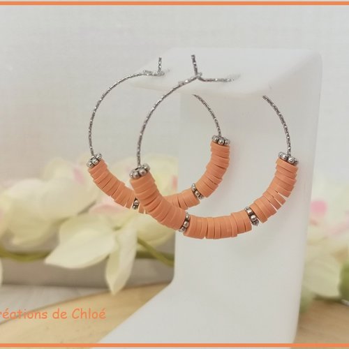 Boucles d'oreilles créoles acier inoxydable ciselé et perles heishi