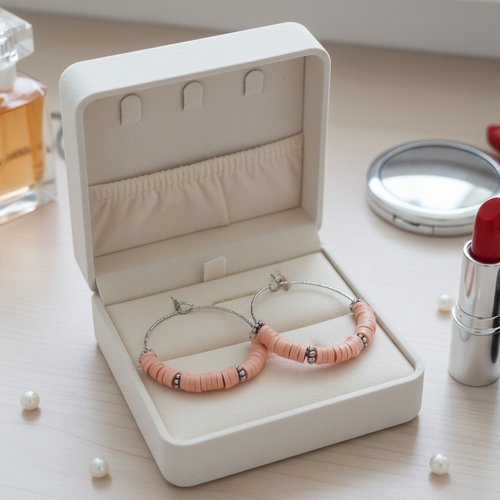 Boucles d'oreilles créoles acier inoxydable ciselé et perles heishi