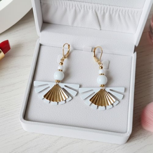 Boucles d'oreilles acier inoxydable doré et pendentif blanc