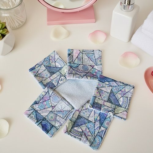 Boite papillon de 12 lingettes démaquillantes coton imprimé et éponge