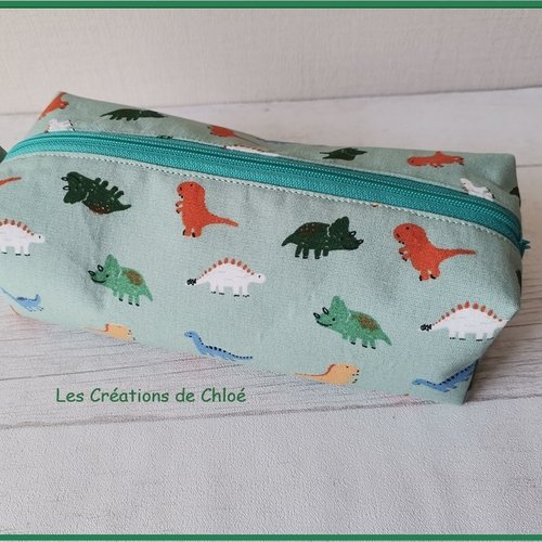 Trousse enfant double entoilage motifs dinosaures