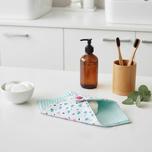 Pochette à savon tissus bleu et motifs cœurs