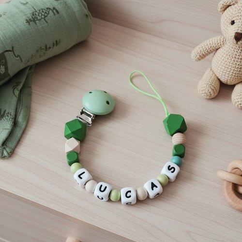 Attache tétine personnalisée perles bois et silicone