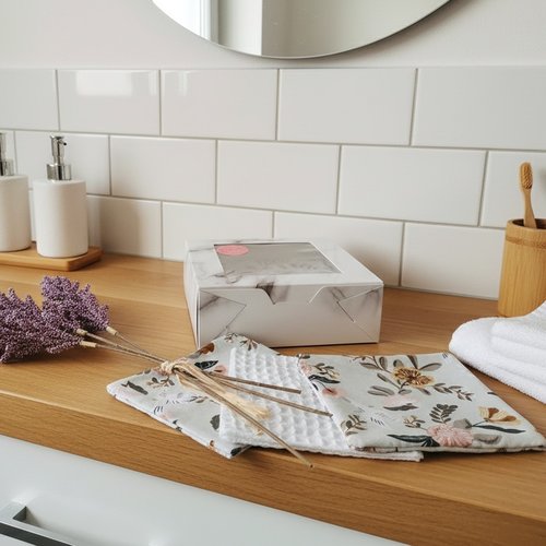 Boite de 9 lingettes démaquillantes coton et nid d'abeilles - destockage