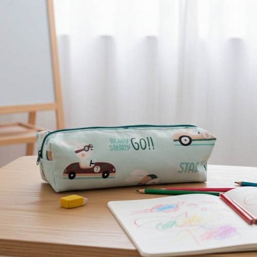 Trousse d'école enfant motif lapins et voitures anciennes