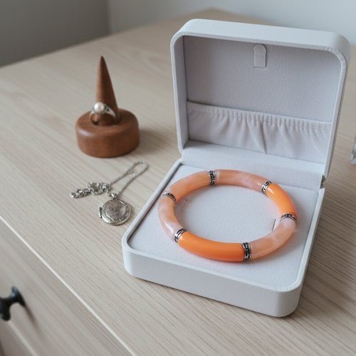 Bracelet perles tube incurvées