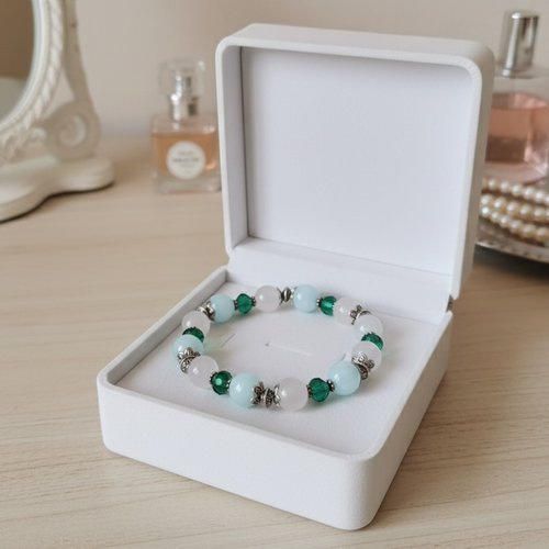 Bracelet fil élastique perles jade bleu pale