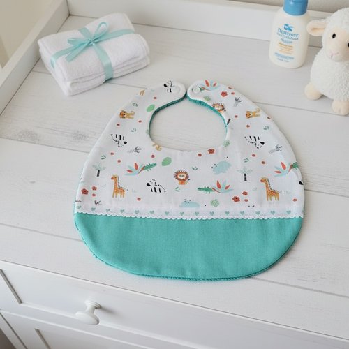 Bavoir bébé coton et imprimé avec dentelle