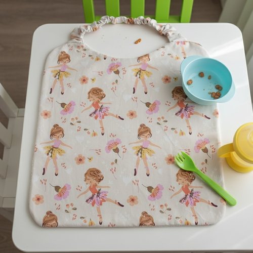 Serviette de cantine élastique motifs danseuses