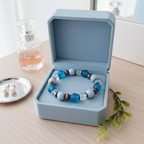 Bracelet perles en verre bleue et cristal