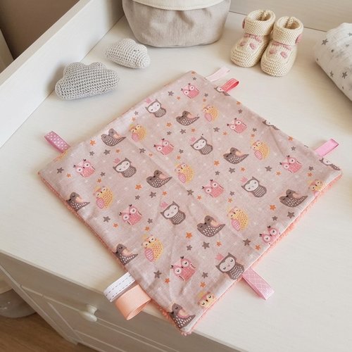 Doudou plat carré coton motifs chouettes