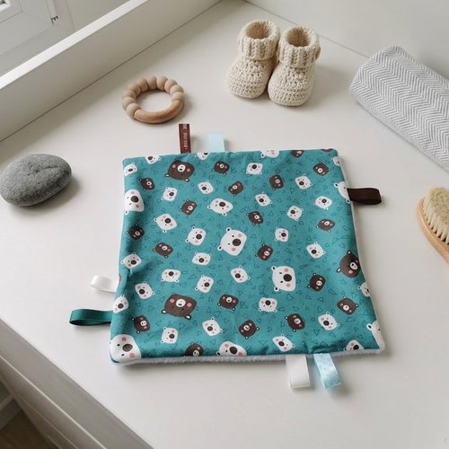 Doudou plat carré coton motifs têtes d'ours