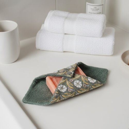 Pochette à savon tissus imprimé et doublée éponge
