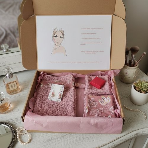 Box gant de toilette et 10 lingettes couleur vieux rose